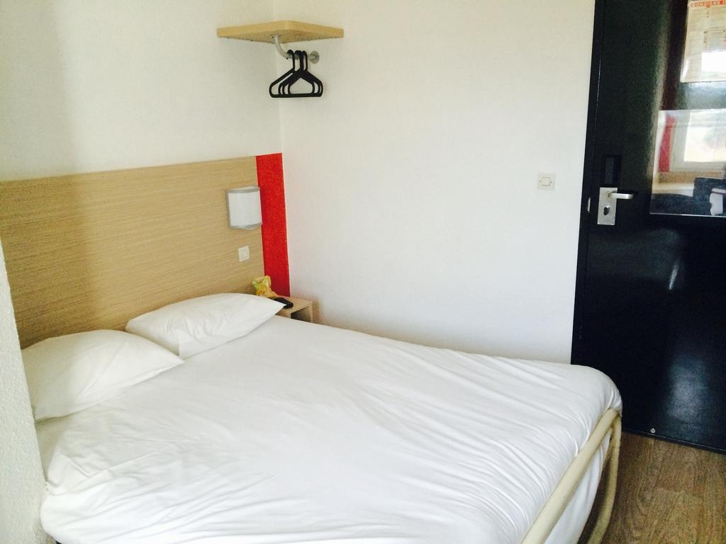 Fasthotel Montereau - Esmans Cameră foto